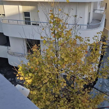 Spacious And A Balcony 2 Min From The Apartment Durres